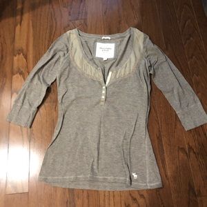 Abercrombie and Fitch grey 3/4 sleeve